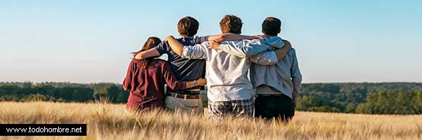 Amigos y las relaciones sociales entre hombres